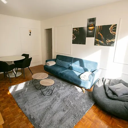 Luxury Batignole Apartment